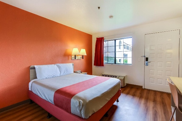 Motel 6-Salinas, CA - North Monterey Area Main image